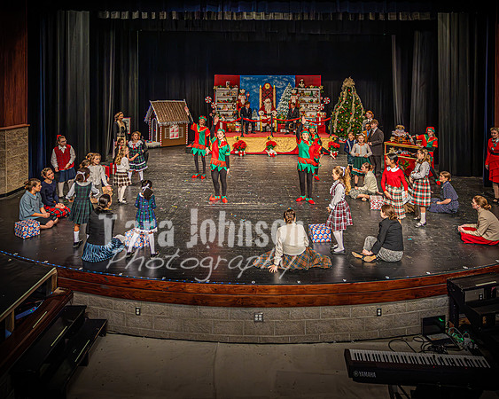 23 LHS Theatre - Elf Theatre - TJP (104 of 131)