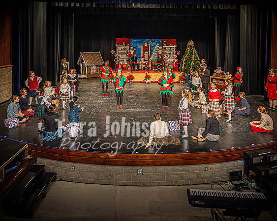 23 LHS Theatre - Elf Theatre - TJP (106 of 131)