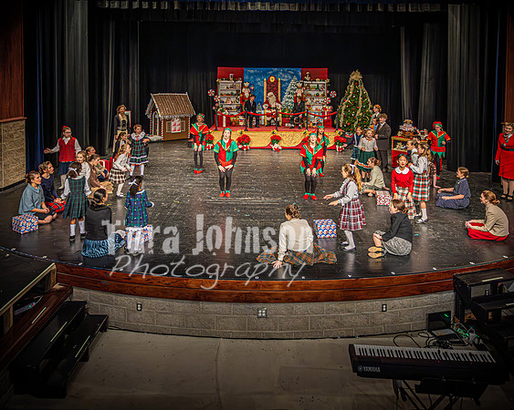 23 LHS Theatre - Elf Theatre - TJP (110 of 131)