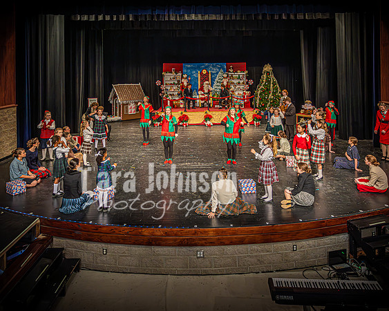 23 LHS Theatre - Elf Theatre - TJP (117 of 131)