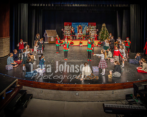 23 LHS Theatre - Elf Theatre - TJP (121 of 131)