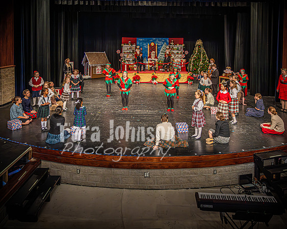 23 LHS Theatre - Elf Theatre - TJP (123 of 131)