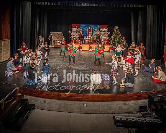 23 LHS Theatre - Elf Theatre - TJP (127 of 131)