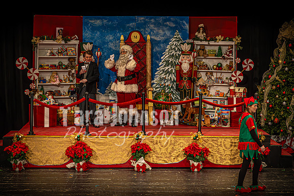 23 LHS Theatre - Dress Rehearsal - TJP (197 of 604)