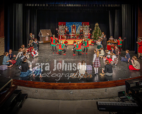 23 LHS Theatre - Elf Theatre - TJP (128 of 131)
