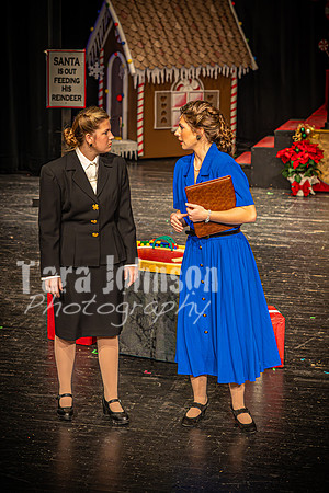 23 LHS Theatre - Dress Rehearsal - TJP (204 of 604)