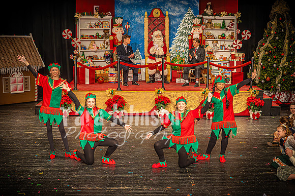 23 LHS Theatre - Elf Theatre - TJP (130 of 131)
