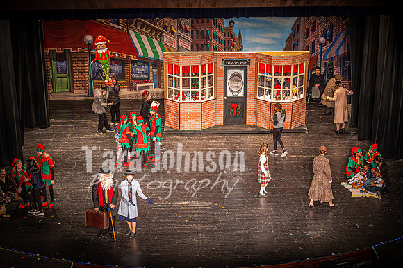 23 LHS Theatre - Friday Night - TJP (24 of 581)