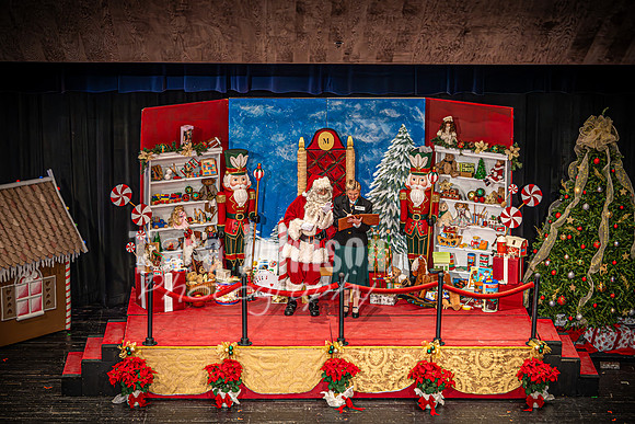 23 LHS Theatre - Friday Night - TJP (65 of 581)