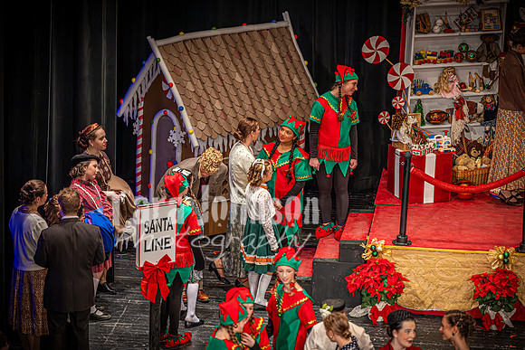 23 LHS Theatre - Friday Night - TJP (87 of 581)