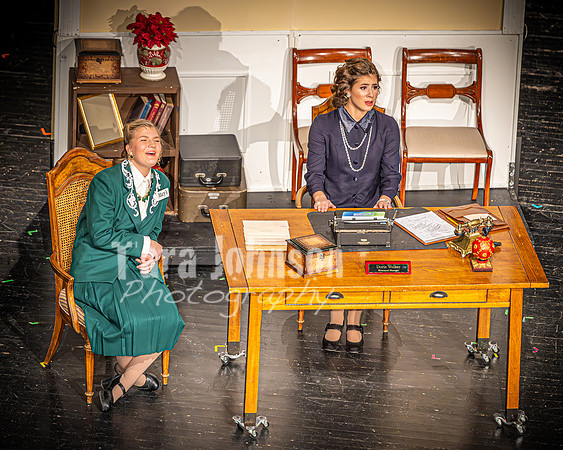 23 LHS Theatre - Friday Night - TJP (113 of 581)