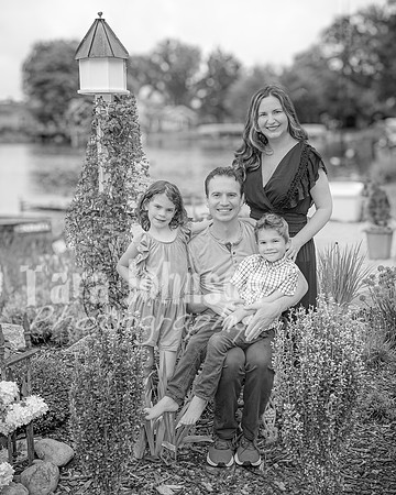 Sculthorpe Family @ Cedar Island - BW - TJP (1 of 2)