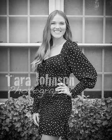 Liv Robins - BW - TJP (3 of 72)