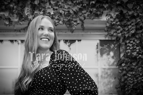 Liv Robins - BW - TJP (6 of 72)