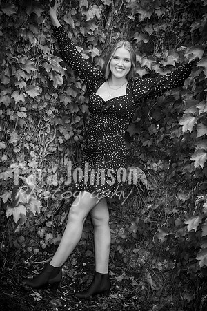 Liv Robins - BW - TJP (10 of 72)