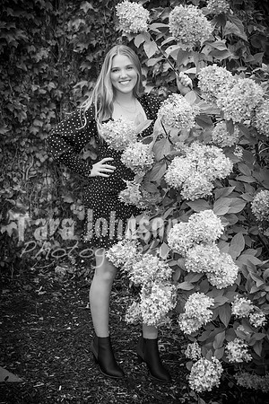 Liv Robins - BW - TJP (12 of 72)