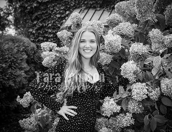 Liv Robins - BW - TJP (13 of 72)