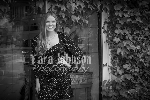 Liv Robins - BW - TJP (24 of 72)