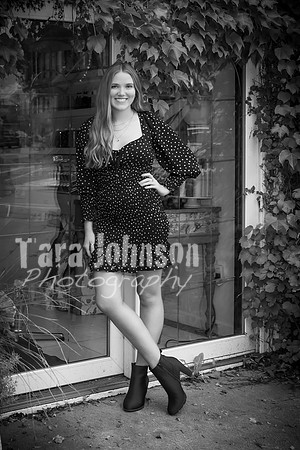 Liv Robins - BW - TJP (23 of 72)