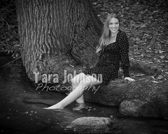 Liv Robins - BW - TJP (27 of 72)