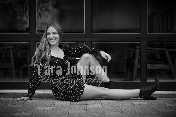 Liv Robins - BW - TJP (25 of 72)