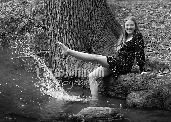 Liv Robins - BW - TJP (31 of 72)