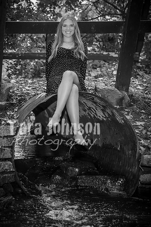 Liv Robins - BW - TJP (34 of 72)