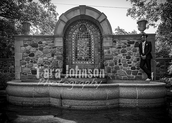 Gerrard McCoy @ Cranbrook Gardens - BW - TJP (48 of 127)