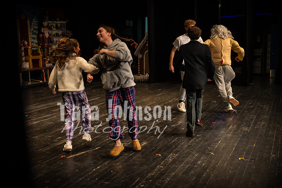 23 LHS Theatre - 34th - Behind the Scenes - TJP & MV (21 of 331)