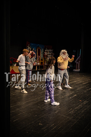 23 LHS Theatre - 34th - Behind the Scenes - TJP & MV (28 of 331)