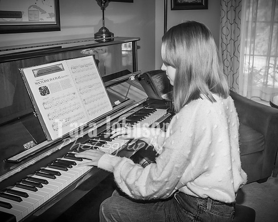 Norah Armijo - BW - TJP (53 of 77)