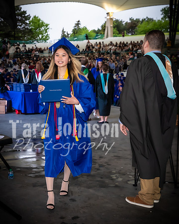 22 IA Grad - Angle #4 Celebration Walk - TJP (95 of 345)