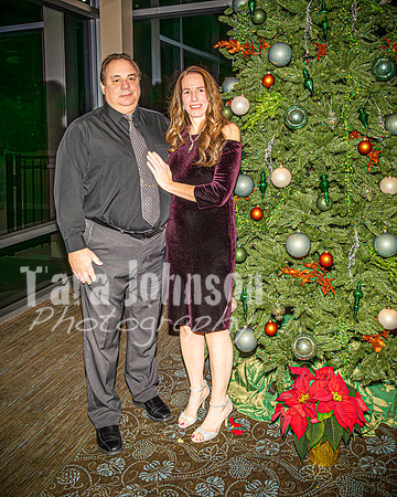 2023 DSI Formal - 40th - Christmas Pose - TJP (1 of 55)
