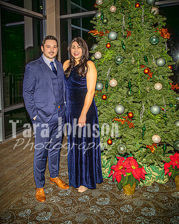 2023 DSI Formal - 40th - Christmas Pose - TJP (4 of 55)