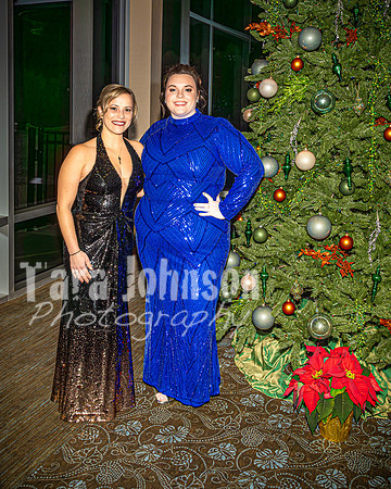 2023 DSI Formal - 40th - Christmas Pose - TJP (16 of 55)