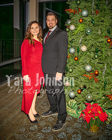2023 DSI Formal - 40th - Christmas Pose - TJP (28 of 55)