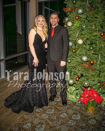 2023 DSI Formal - 40th - Christmas Pose - TJP (37 of 55)
