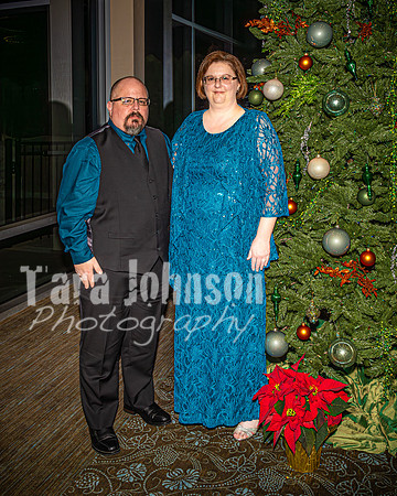 2023 DSI Formal - 40th - Christmas Pose - TJP (50 of 55)