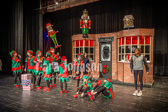 23 LHS Theatre - 34th- R2 - TJP (22 of 583)