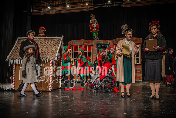 23 LHS Theatre - 34th- R2 - TJP (32 of 583)