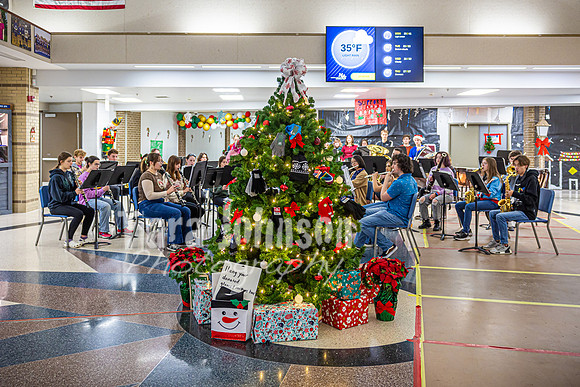 2023 LHS Band - Holidays in the Atrium (7 of 80)