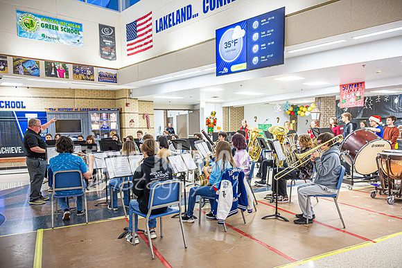2023 LHS Band - Holidays in the Atrium (10 of 80)