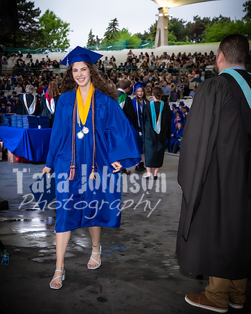 22 IA Grad - Angle #4 Celebration Walk - TJP (91 of 345)