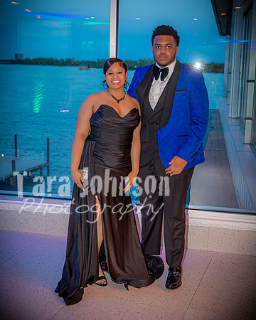 2024 U of D Prom - The Pose - DH (77 of 96)