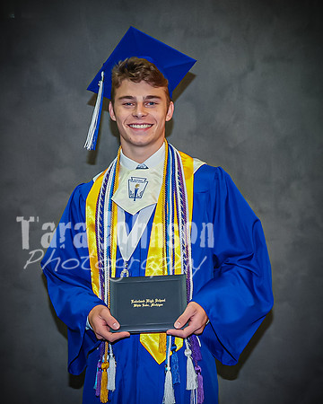 22 LHS Grad - Angle #5 Studio - TJP (6 of 584)