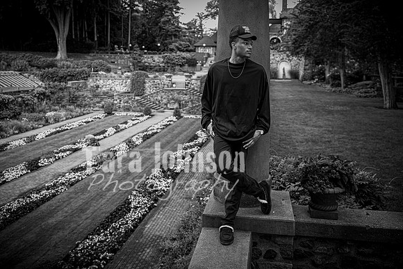 Gerrard McCoy @ Cranbrook Gardens - BW - TJP (12 of 127)