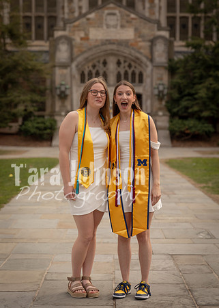 Emma & Friends Grad Photos W25 (45 of 96)