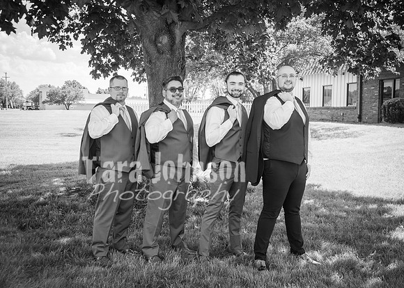 24 M. & K. Eaton Wedding [Highlights B&W] - DH (9 of 47)