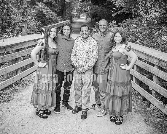 Torres Family @ Paint Creek Trail - BW - TJP (2 of 36)