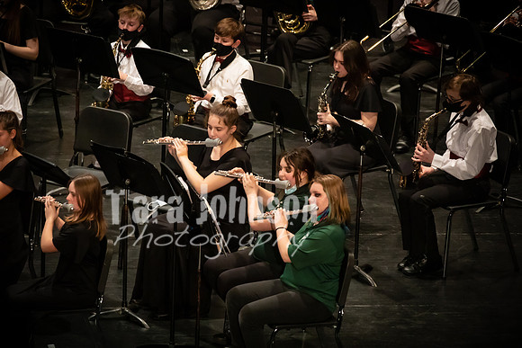 (web) 22 Winter OVMS Band @ MHS Concert (4x6 @ 72 ppi & 10 MB max) - TJP (17 of 23)